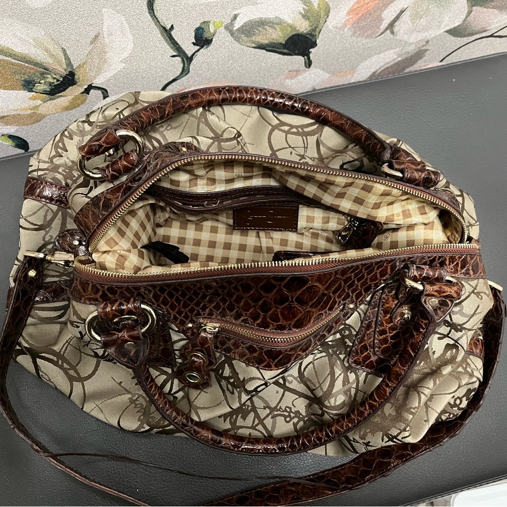 Jessica Simpson Designer Handbag - Picture 5 of 5